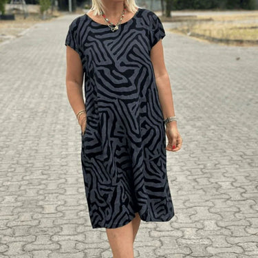 Avanille | round neck dress